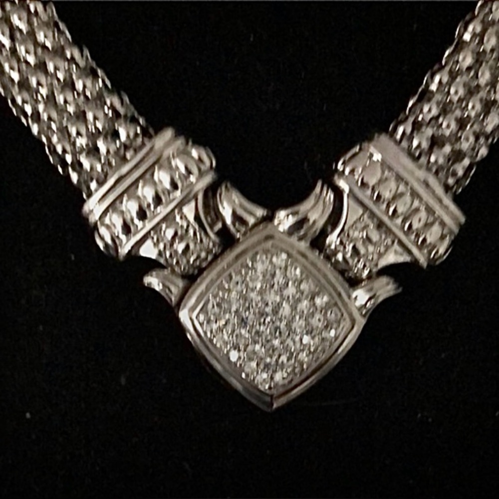 Elegant Silver Necklace, dressy, looks heavy but is lightweight